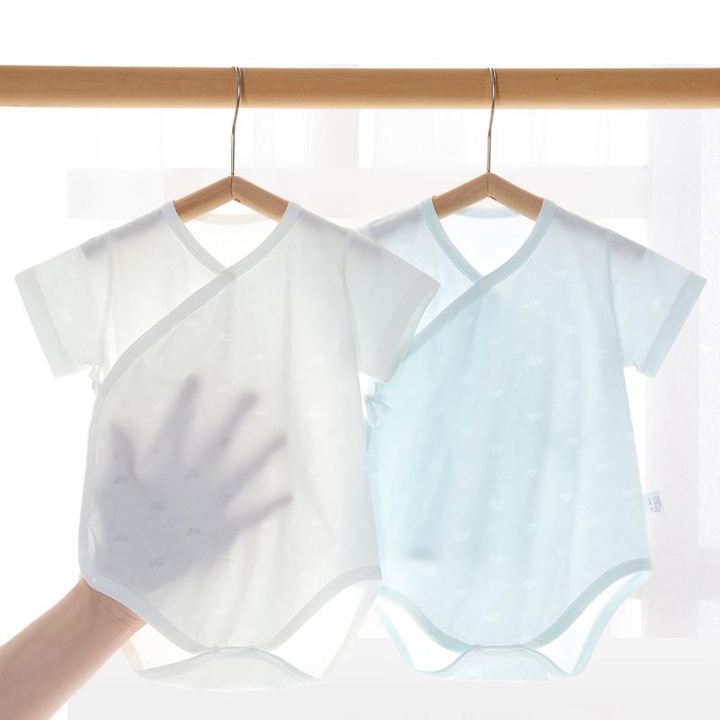 Sommer-Bodysuit für Neugeborene mit kurzen Ärmeln aus Modal