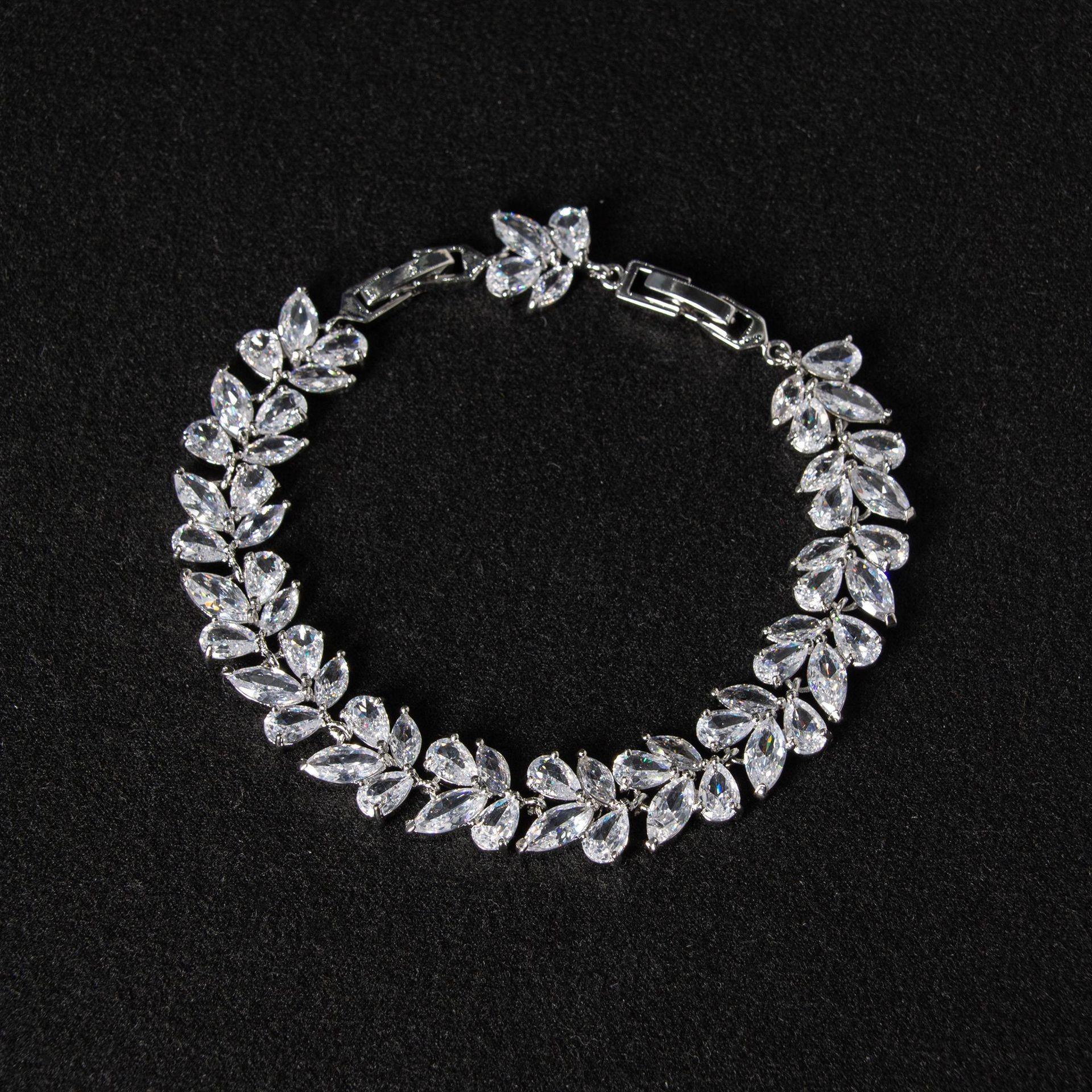 

Flower Bridal Jewelry Set Necklace Ice Flower Earrings Zircon Jewelry Set