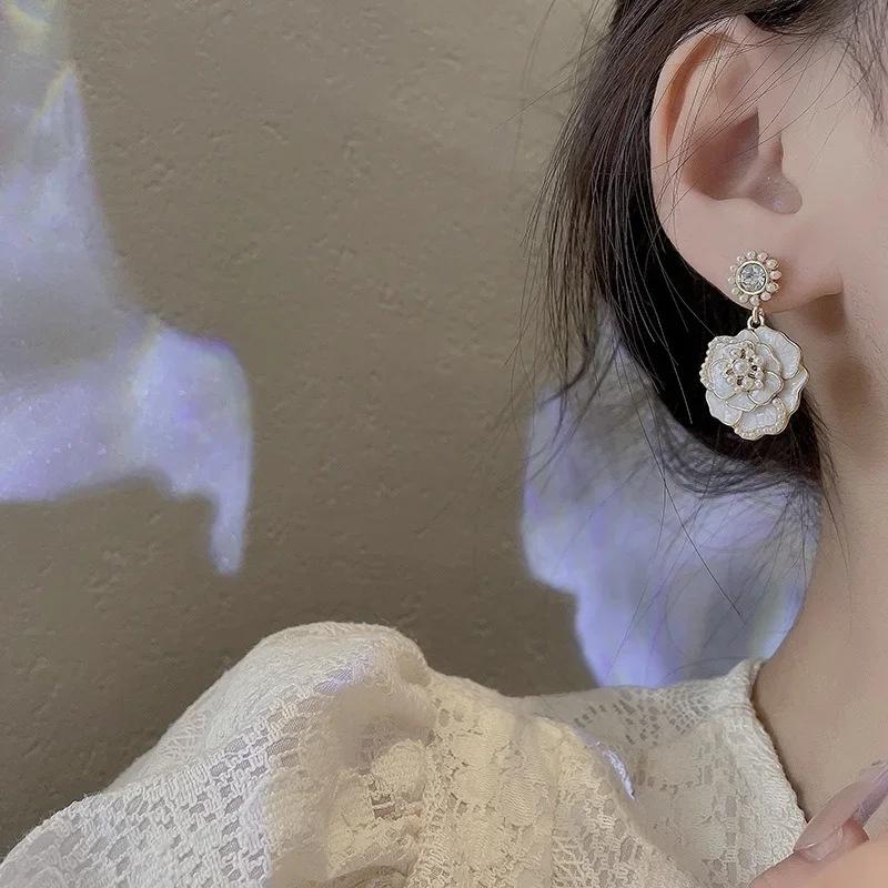 1 Pair New Floral Earrings Luxury Pearl Camellia Women's Earrings Fashion Jewelry Party Wedding Accessories Gifts