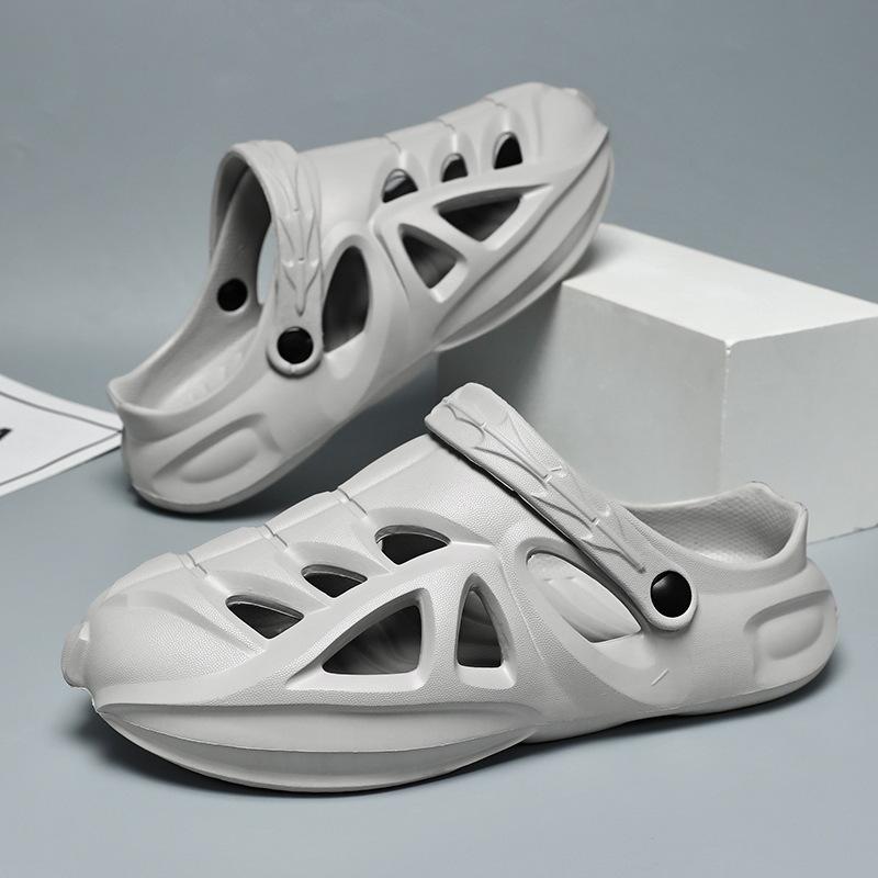 Hole Shoes Men's Summer Outer Wear Hollow Breathable Personalized Beach Shoes Soft Sole Non-slip Wear-resistant Dual-purpose Bag Head Cool Slippers
