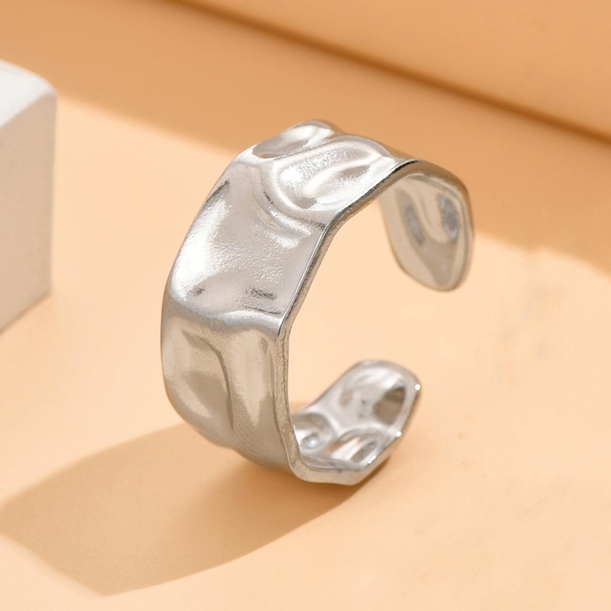 Women s Open Irregular Baroque-Style Wide Band Ring with Hammered Texture