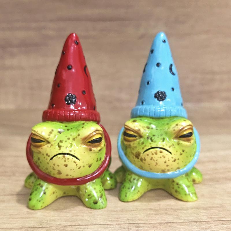 D5 Cute Frog Statues Garden Witch Hat Little Frog Statue Resin Figurine Outdoor Yard Art Sculpture Hand-Painted Bonsai Ornament