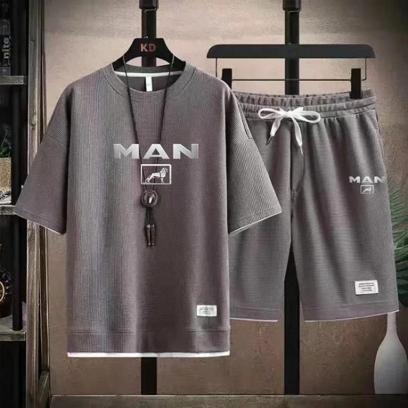 Men's summer short sleeved T-shirt set: fashionable top and shorts, casual sports outdoor two-piece set