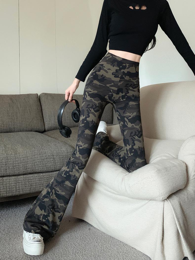 

Стильные камуфляжные расклешенные брюки для йоги XXL (140-160) камуфляжный/зелёный