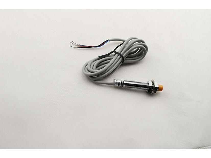 HUGONG J8M-D2NKNHNBPKPHPBLALBA2KAKB Inductive Metal Proximity Sensor
