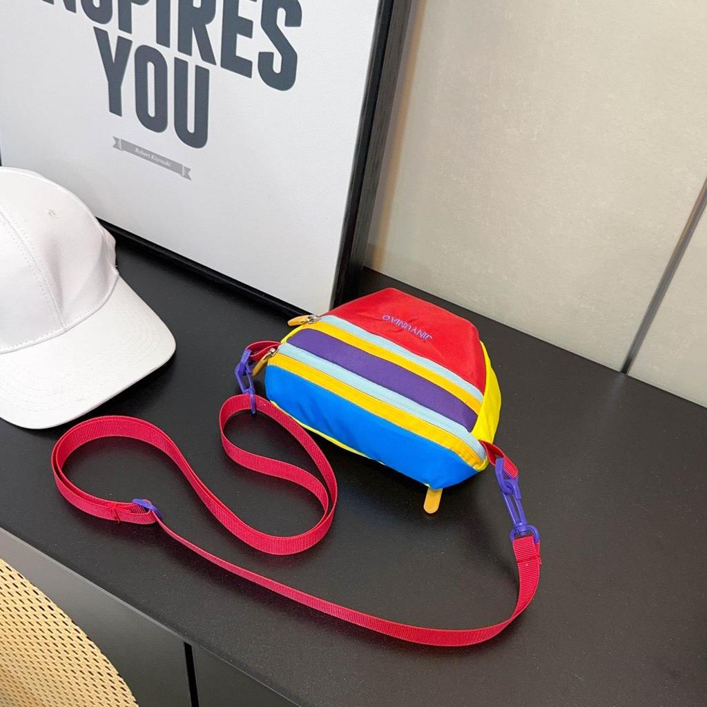 Modna torebka crossbody w bloki kolorystyczne dopaminowe - Mała, trendy torebka na ramię na lato 2025 na zewnątrz