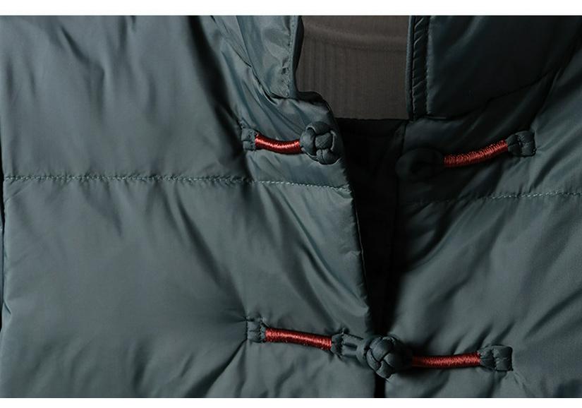 Women's Retro Artistic Down Jacket - Winter 2023 Collection: Frog Button, Ethnic Style, Fashionable Short Design