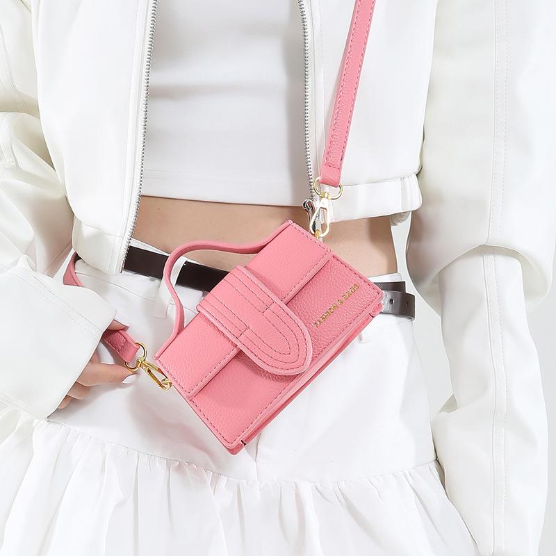 2025 Trend European and American Personality Portable Mini Square Bag Versatile Temperament Design Sense Crossbody Change Bag Woman