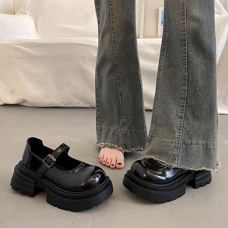British black platform heightening small leather shoes women's French temperament single shoes 2025 new spring and autumn Mary Jane loafers