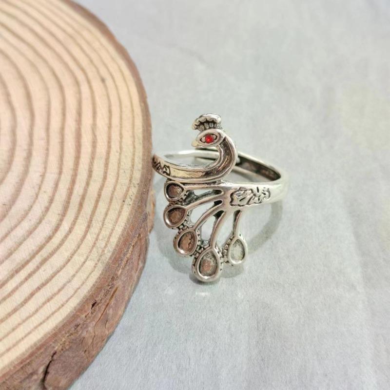 Simple Retro Three-dimensional Peacock Ring Female Ring