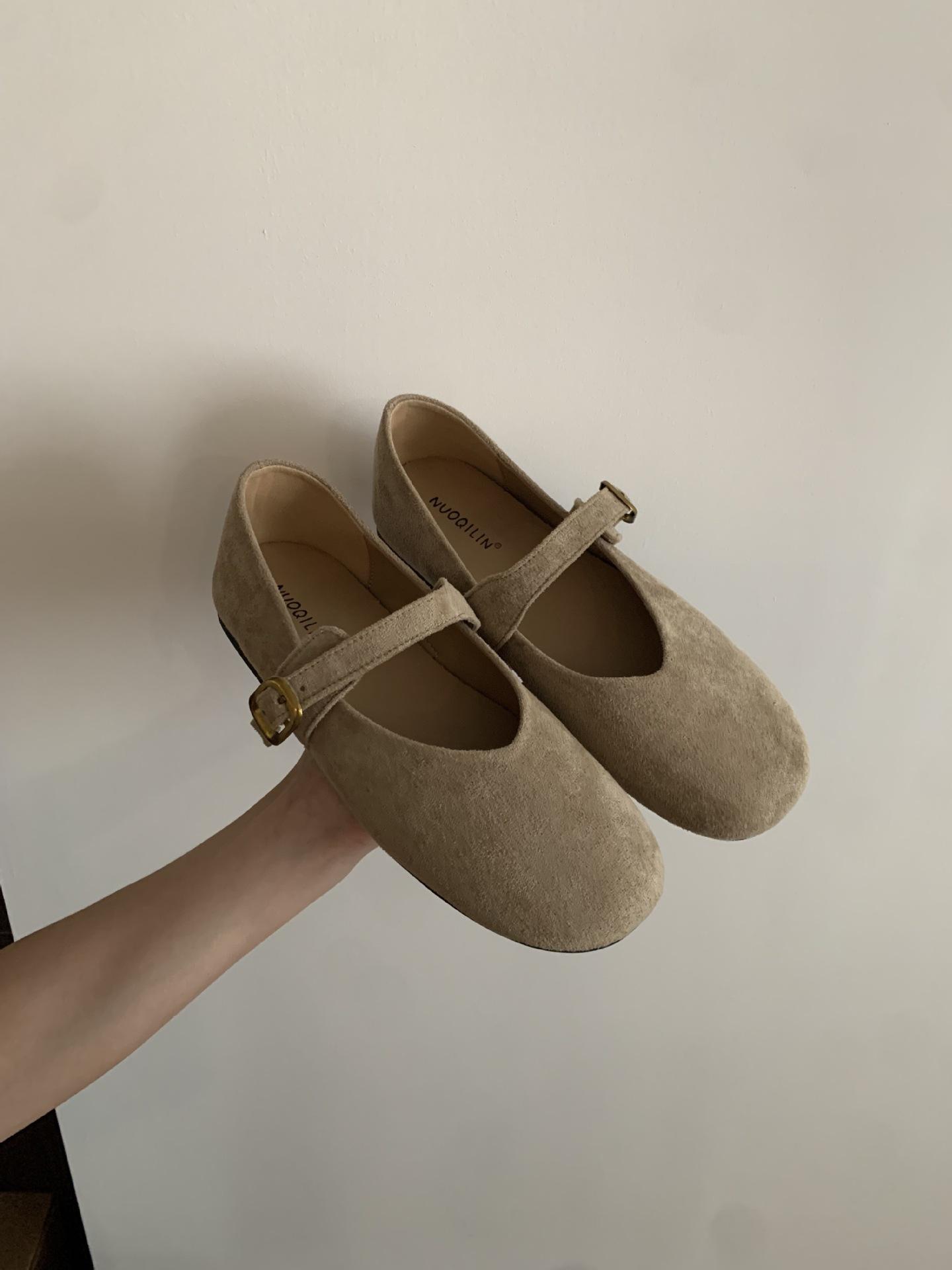 

2025 осень новая мода низкий каблук круглый носок неглубокий вырез повседневная женская обувь туфли Мэри Джейн балетки 39