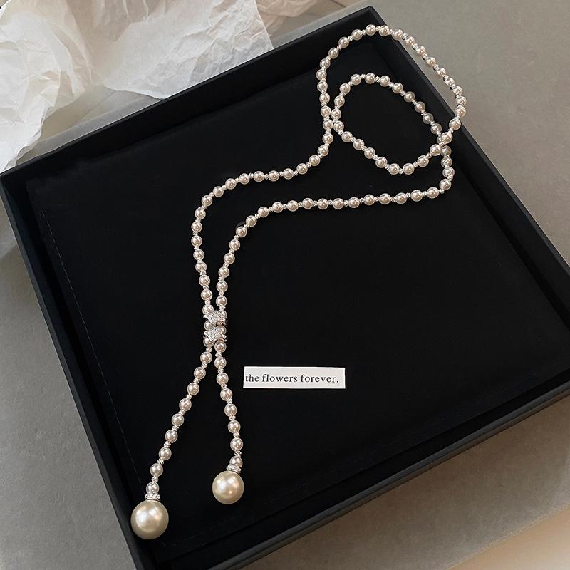 New Beaded Pearl Necklace Retro Elegant Temperament Sweater Chain Exquisite Versatile Neck Chain Wholesale