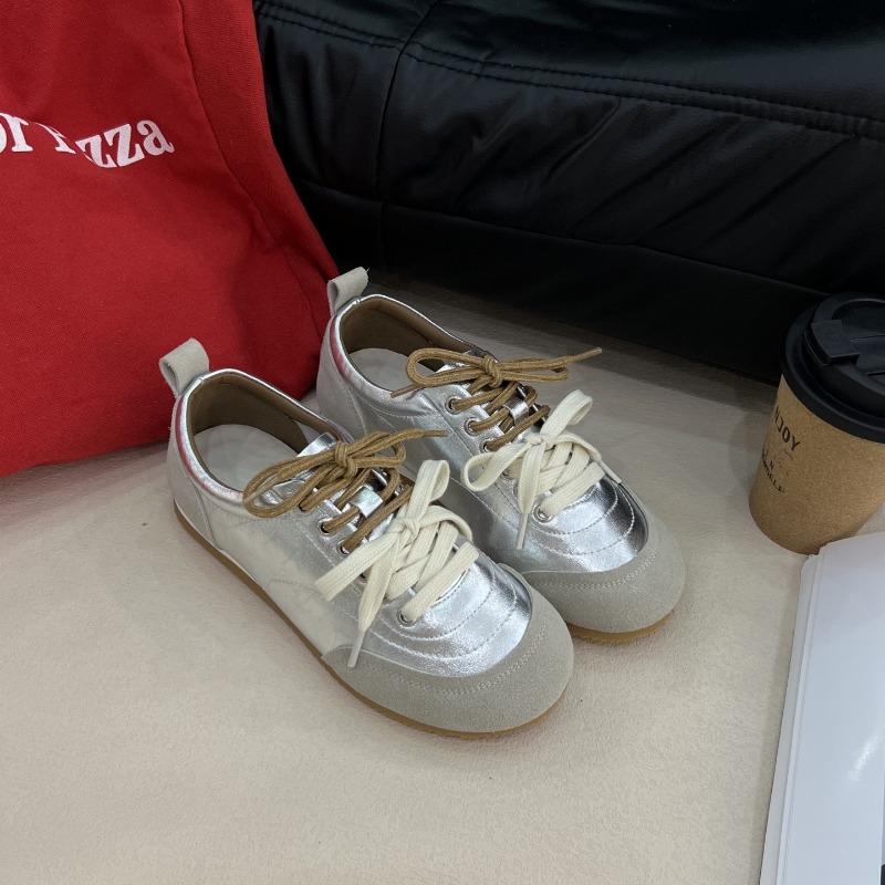 

Leather women s spring and summer thin breathable board shoes lightweight soft sole versatile sports and leisure white shoes 35 серебряный