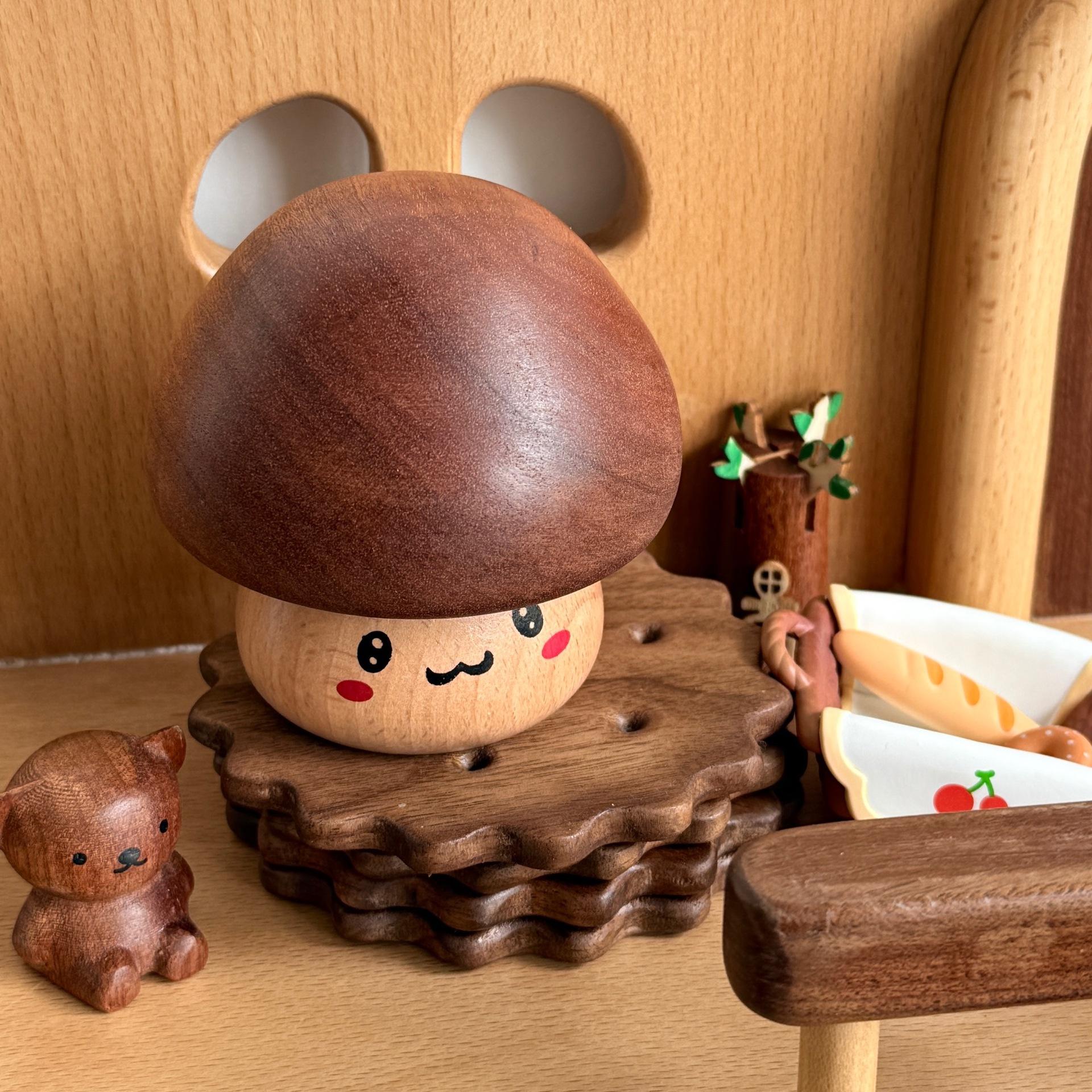 

Дерев яна прикраса Музична скринька Грибний Ельф Музична скринька Креативна прикраса Подарунок на День народження дитини