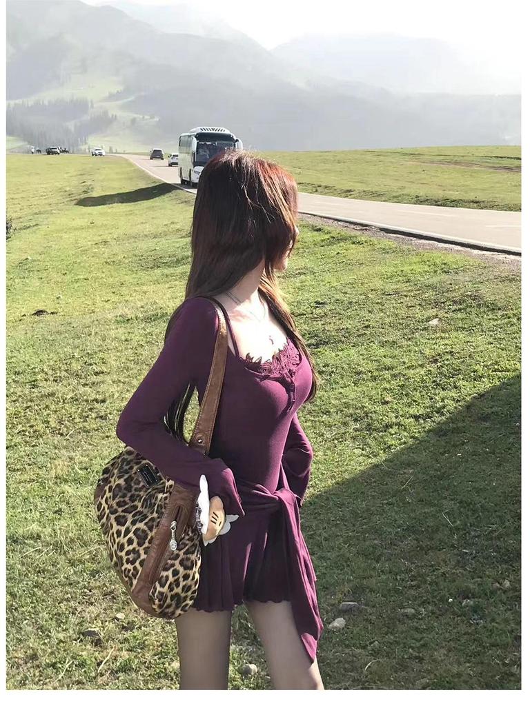 2025 Faux Two-Piece Lace Camisole Dress: Women's Autumn Waist-Cinched Pleated Bodycon Skirt