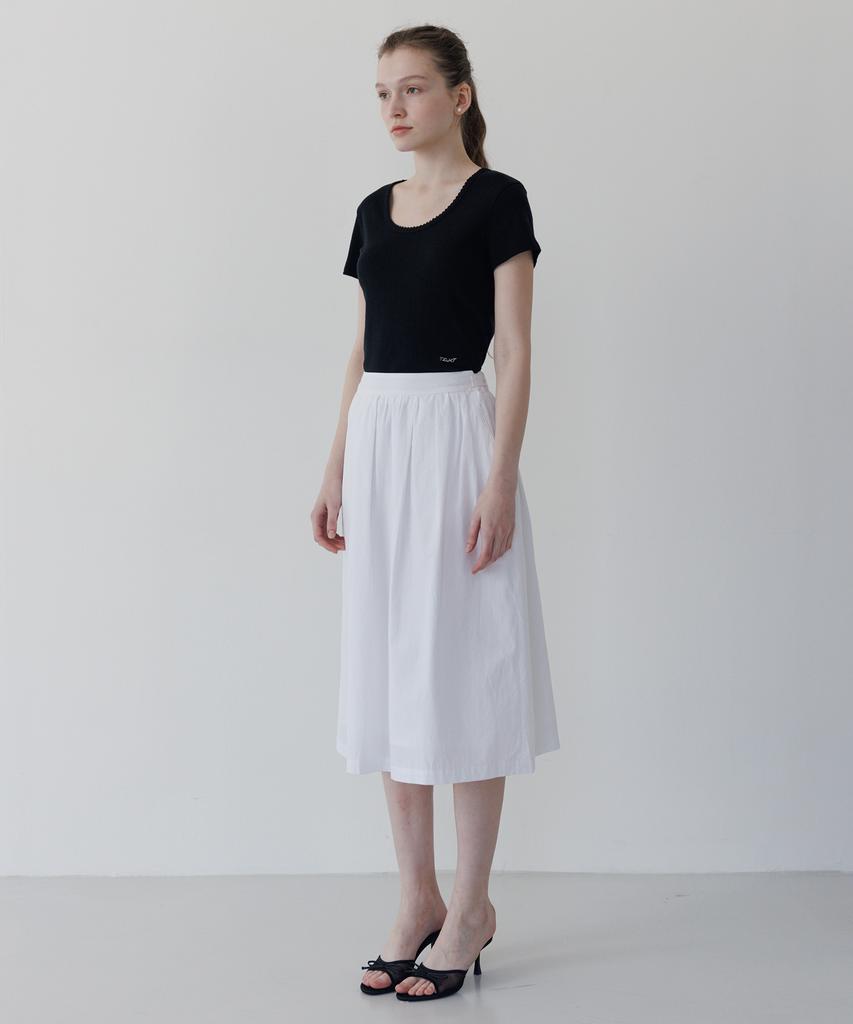 Tudument Shirring Long Skirt Ivory