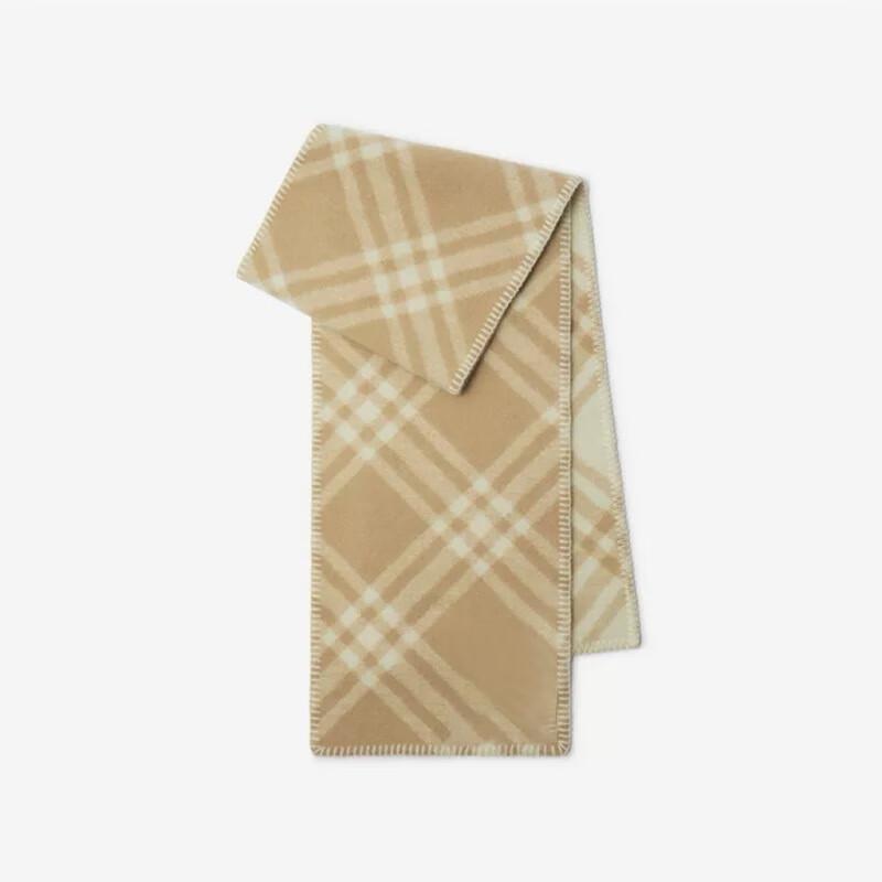 

Junbie Women s Plaid Hooded Shawl Scarf