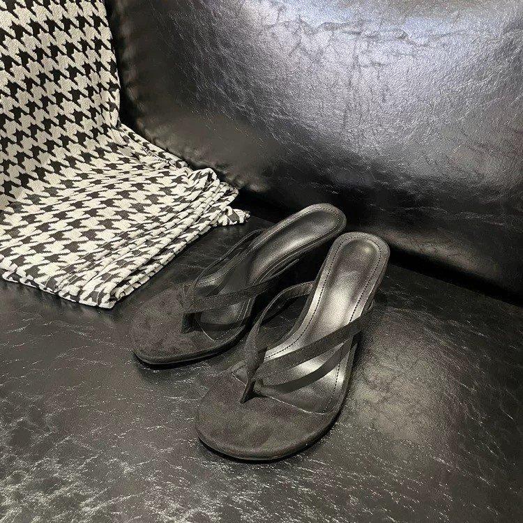 2025 New French Retro High-end High-heeled Women's Shoes Toe Fashion Sandals Women's Summer Thick Heels Wear Cool Slippers