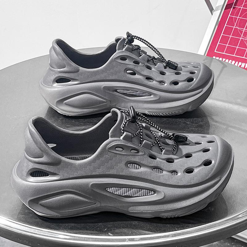 Fashion Trendy Men's Sandals Outdoor Wear Thickened Anti-slip Wear-resistant Fashion EVA Moulded Couples Clog Shoes Wholesale