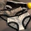 Kalhotky – Bikiny, brazilky, hipsterky a retro kalhotky