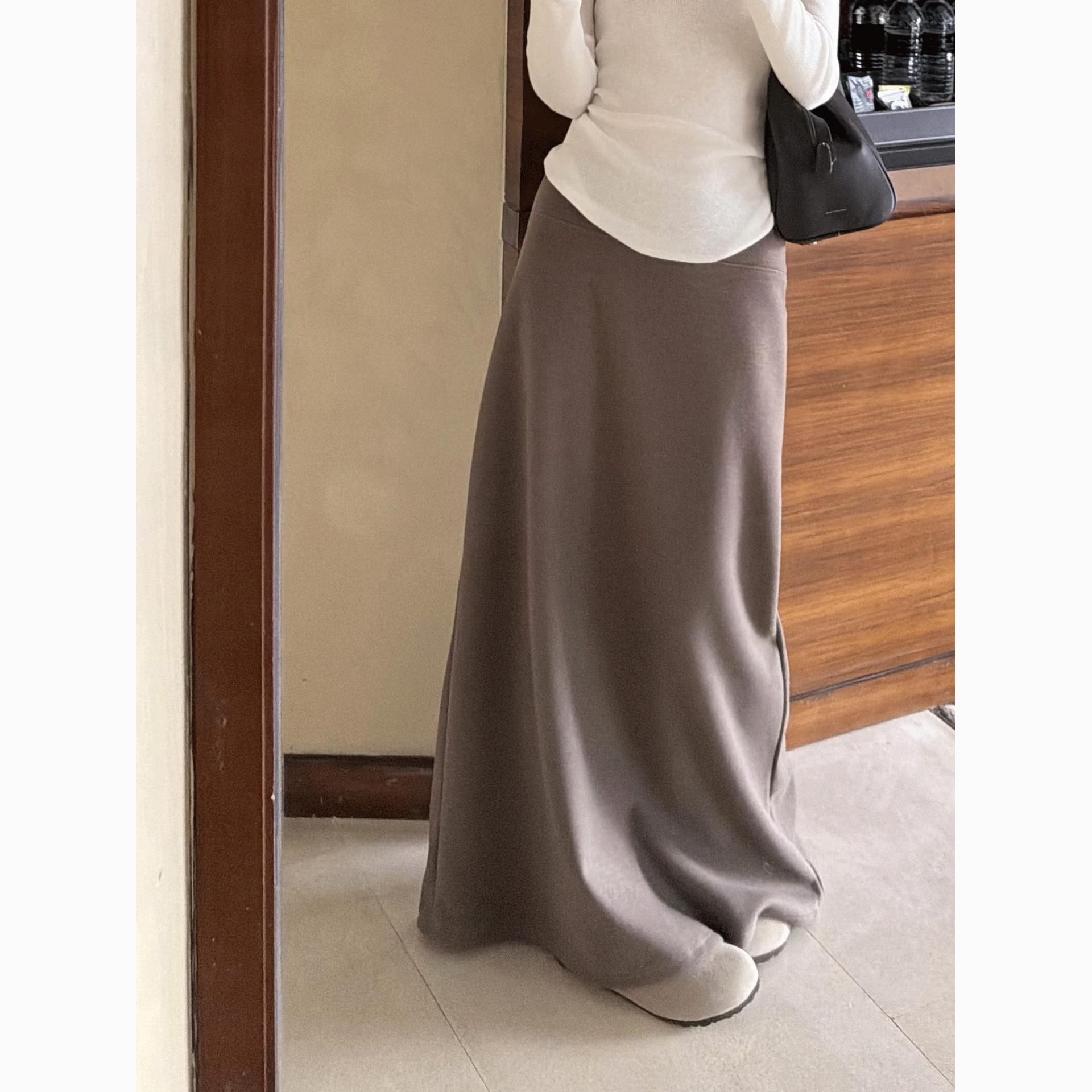 Superniniyy High-Waisted Wool Silk Midi Skirt Medium