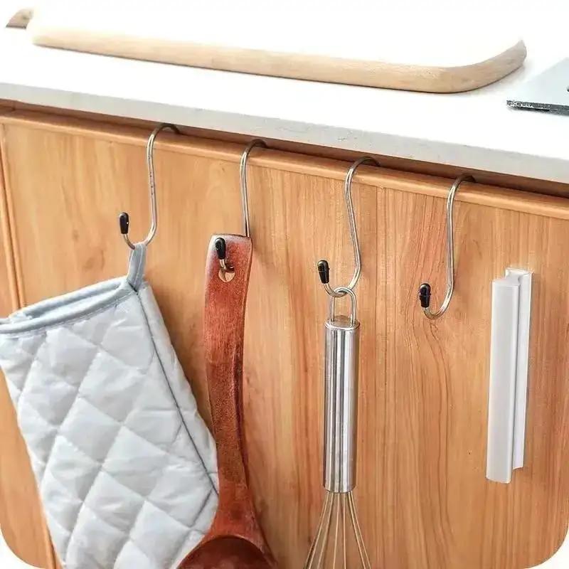 4Pcs S-Shape Hook Stainless Steel Clothes Bags Towels Plants Hanging Rack Useful Tools Kitchen Bedroom Railing S Hanger Hook