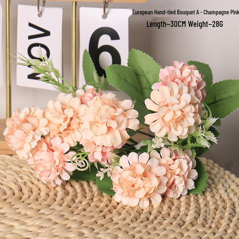 Kleiner gemischter künstlicher Strauß im europäischen Stil mit Hortensie und Chrysantheme