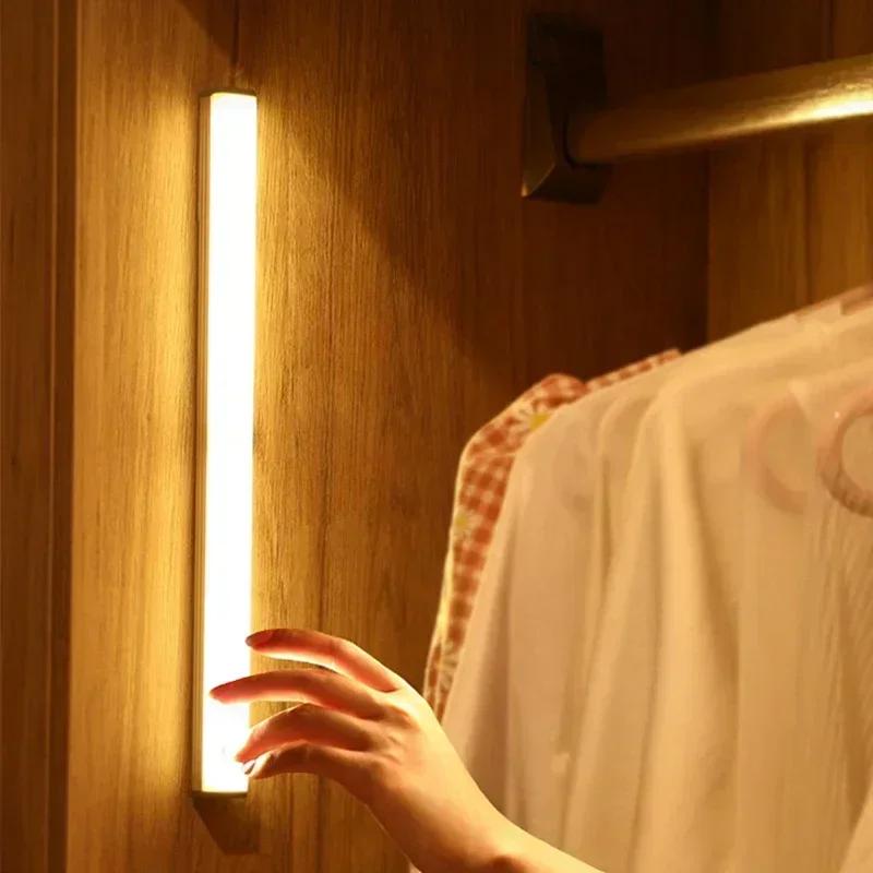 

Novelty Portable LED Light Fully Automatic Induction Type LED Light USB Magnetic Corridors Porch Lights PIR Motion Sensor