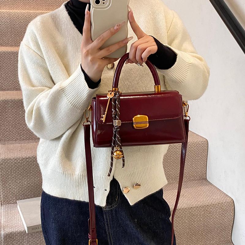 Ielgy Ladies Bag High-End Fashion Autumn Winter Retro All-Match One-Shoulder Cross-Body Small