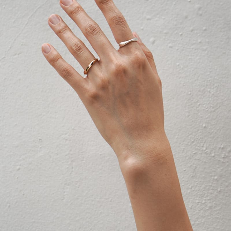 

MaggieKim THE WAVE OF DREAMS RING SILVER