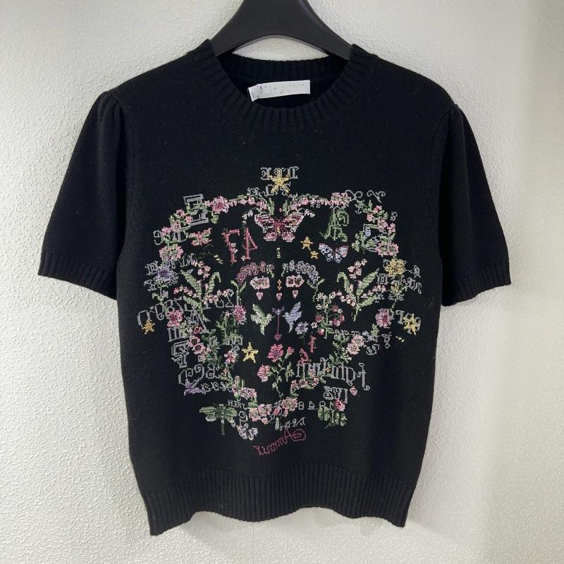 Women's Early Spring Embroidered Round Neck Short Sleeve Knitted Top