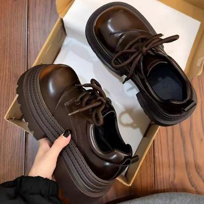 Chaussures en cuir à bout rond de style britannique rétro pour femmes, printemps 2025, nouvelles, à semelle épaisse, polyvalentes, mocassins à lacets, chaussures simples rehaussantes