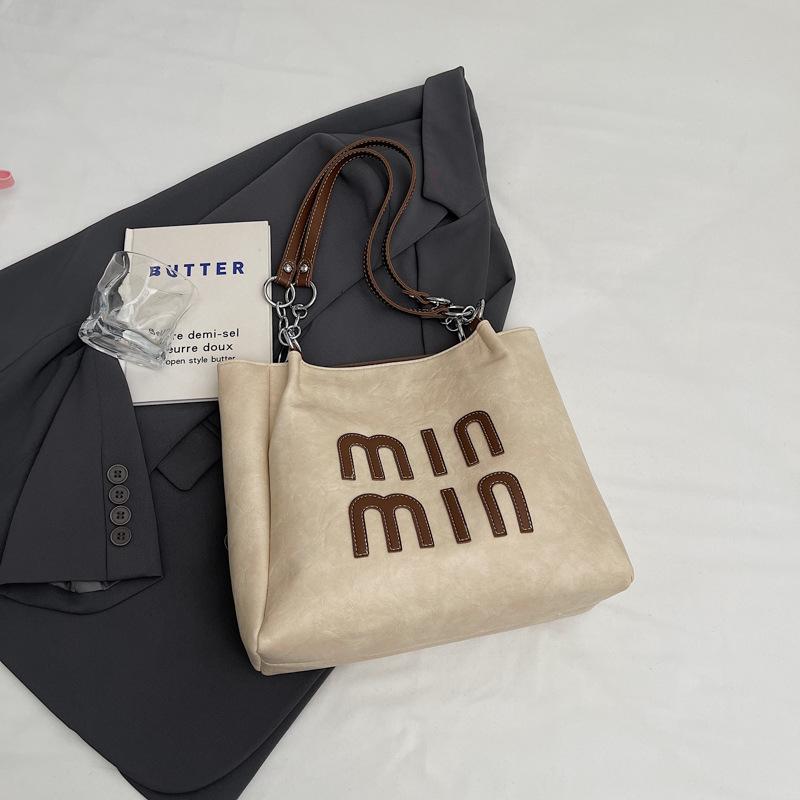 Casual Commuting Tote Bag for Women, Large Capacity Autumn New Simple Texture Shoulder Shopping Bag