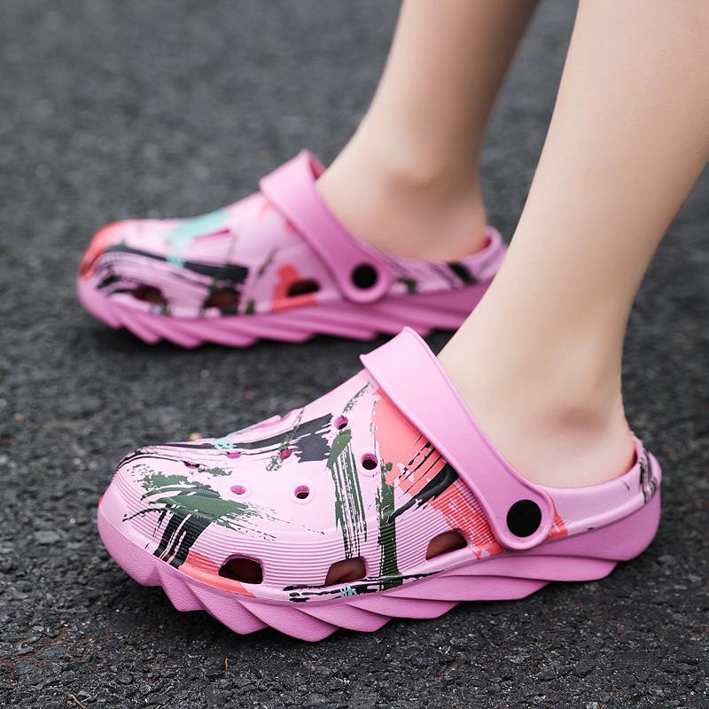 Boys' and Girls' Casual Soft-Soled Beach Sandals - Medium & Large Kids' Foot-Covering Crocs