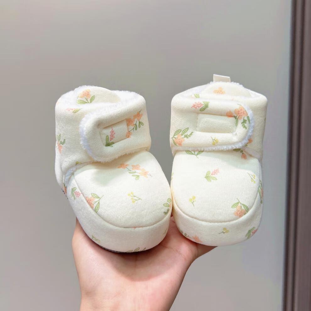 Autumn/Winter Velvet Baby Shoes for 3-12 Months - Soft Sole, Non-Slip Toddler Shoes for Girls