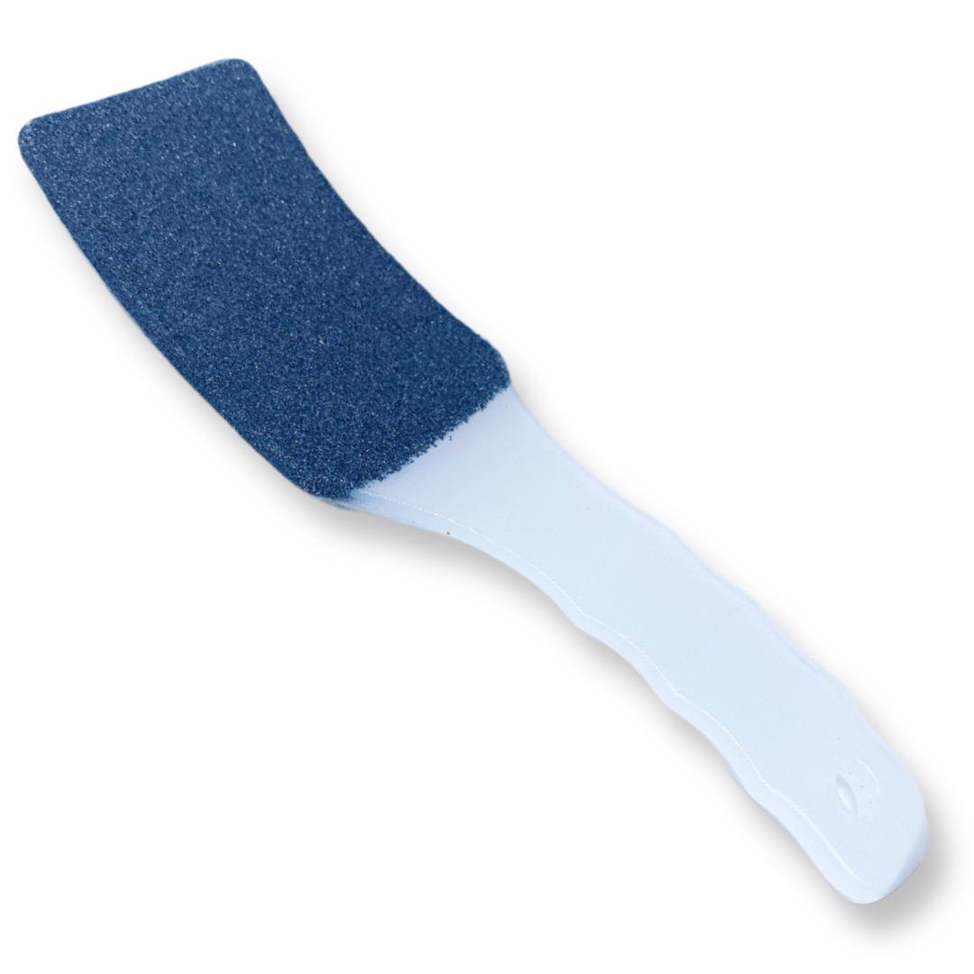 Double-Sided Curved Handle Foot File - Comfortable Foot Scrubber and Dead Skin Remover. белый