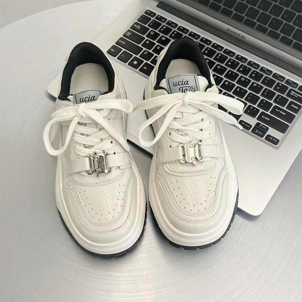 2024 neue koreanische Version lässige Board-Schuhe Burst-Muster Explosion weiße Schuhe Nische dicke Sohle erhöhend Mode Sportschuhe Tide