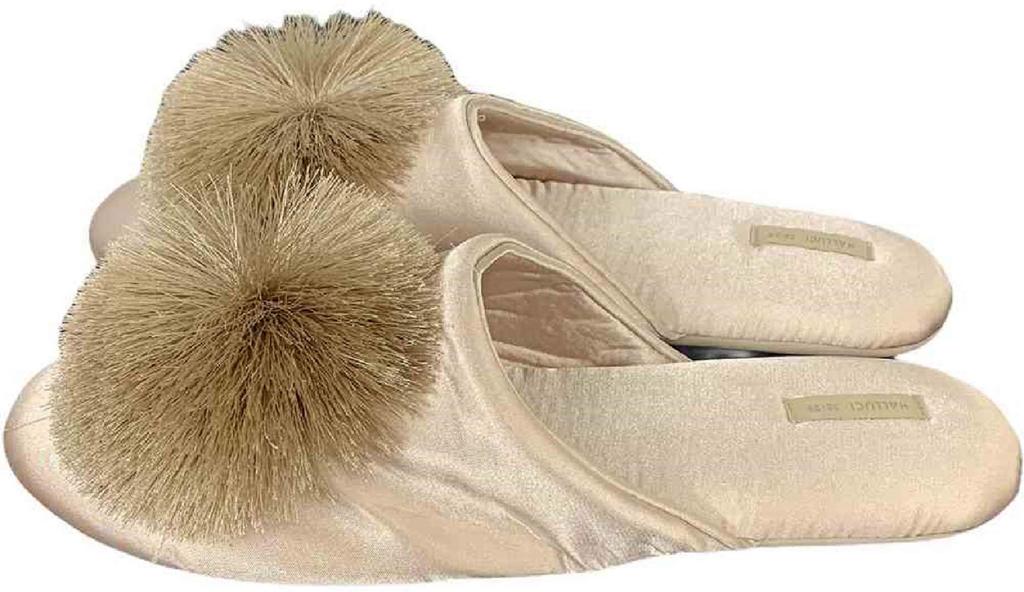 Elegant Interior Room Beige Bonbon Size Shoes Slippers, M, 18002SP-BE