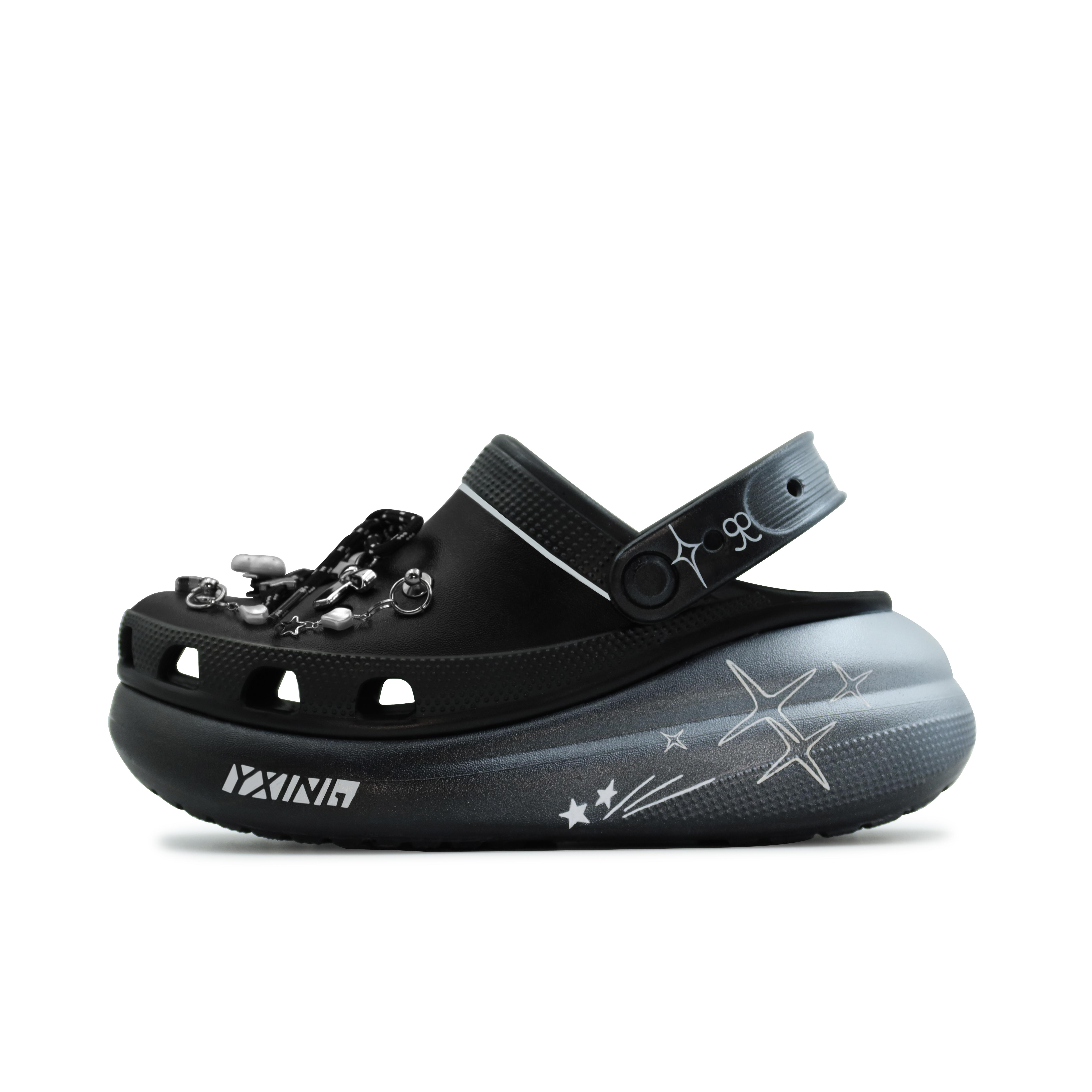 

Crocs Classic Crush Clog Clogs Unisex Black Silver 39-40