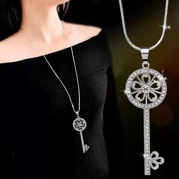 

Easy to wear, design-sensitive sweater chain, women s necklace, accessories, temperament, versatile fringed ornament, pendant.