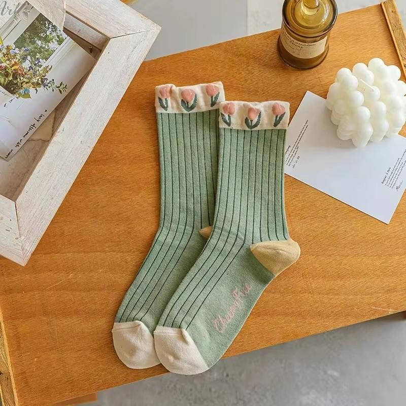 Women Socks Korean Japanese Style Cartoon Green Flower Harajuku Cute Kawaii Mid Tube Socks Breathable Casual Short  Cotton Socks