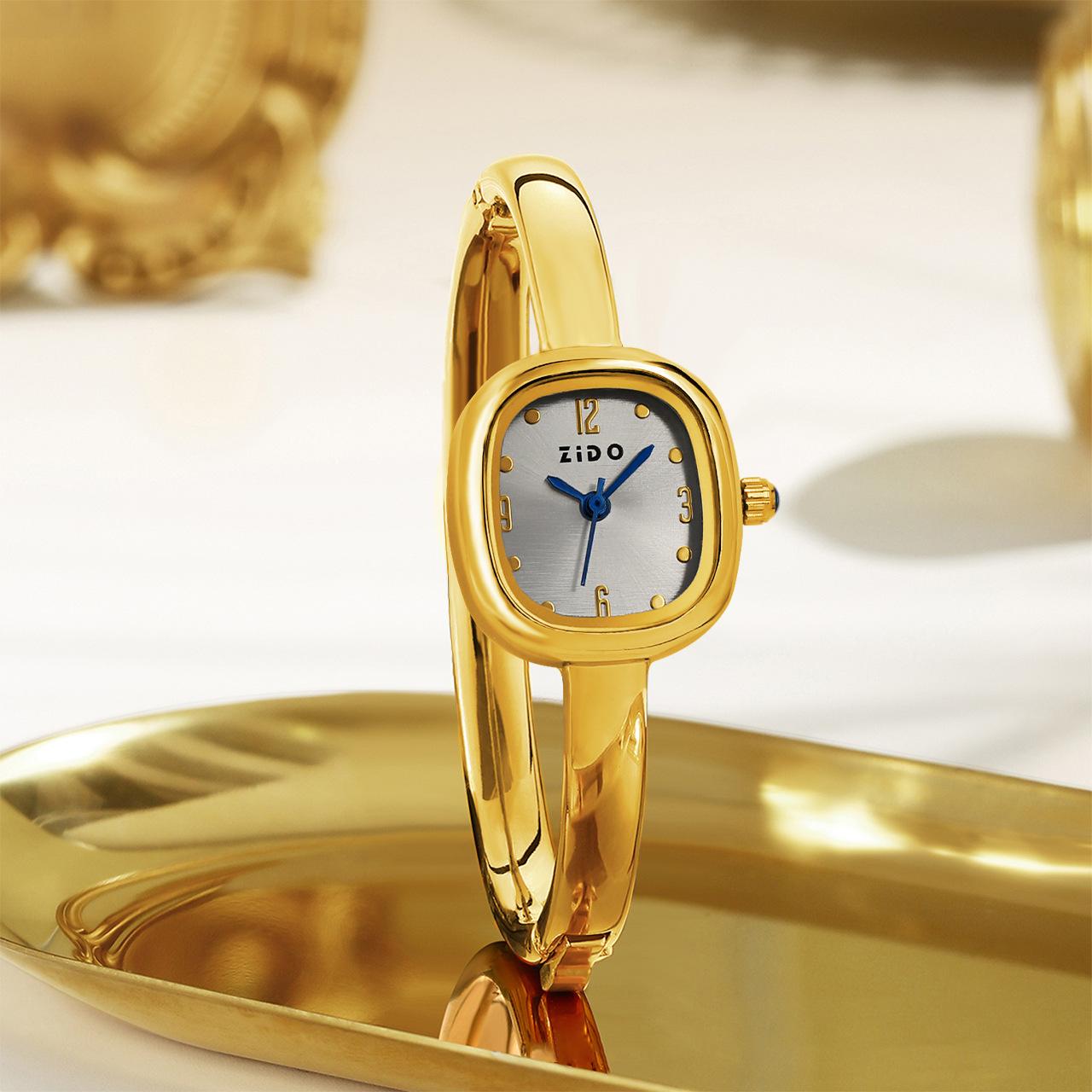 Watch Women S Bath Bracelet Watch Drilling Surface Scale Retro Temperament Quartz Watch Women S Watch Naked watch