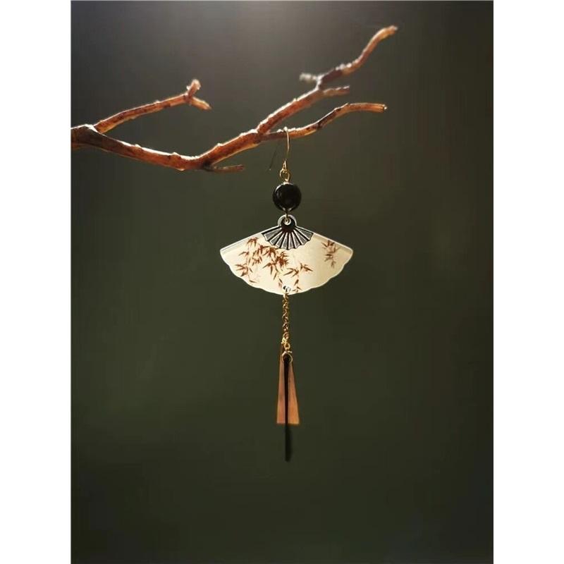 New Chinese Retro Chinese Style Fan-shaped Tassel Earrings Temperament Earrings New High-end Personalized Temperament Earrings