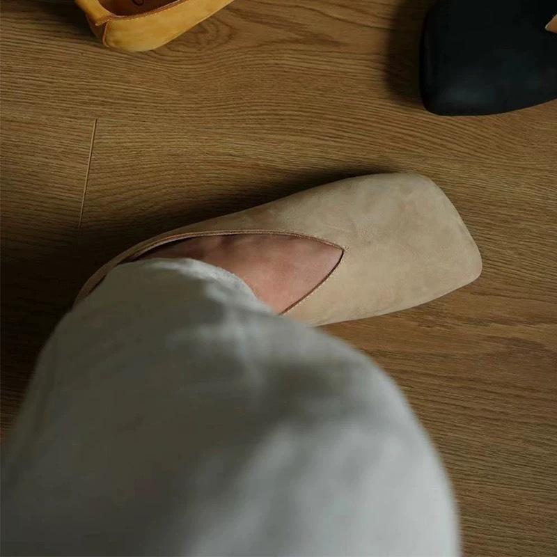 Leather Retro Niche V-mouth Oblique Square Head Flat-bottomed Ballet Shoes Women's 2025 New Spring Fashion Old Single Shoes