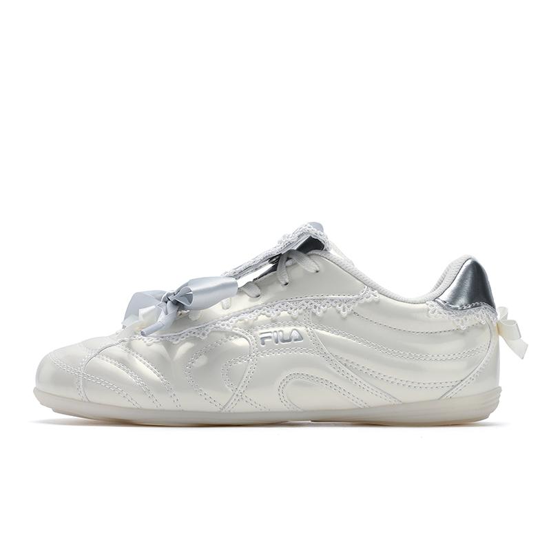 

FILA Cushioning Lightweight Low top Casual Shoes Women s F52W543799FGD 35.5