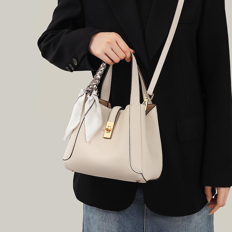 

Bucket bag women s new women s bag autumn and winter leather portable vegetable basket bag versatile shoulder messenger bag