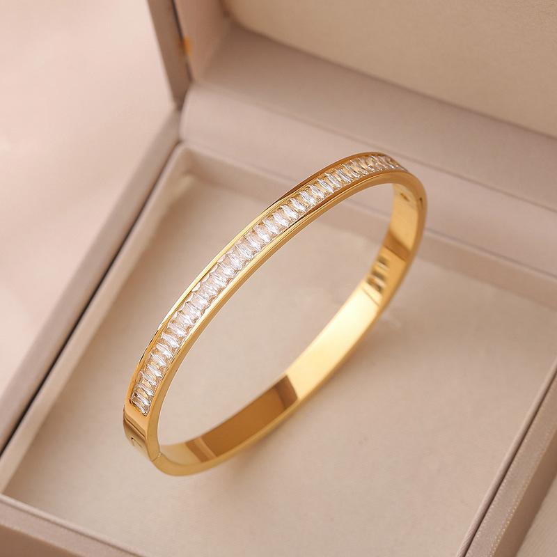 Rose Gold Bamboo Joint Titanium Steel Bangle - Luxurious, Non-fading, Diamond-studded, Waterproof Women's Bracelet.
