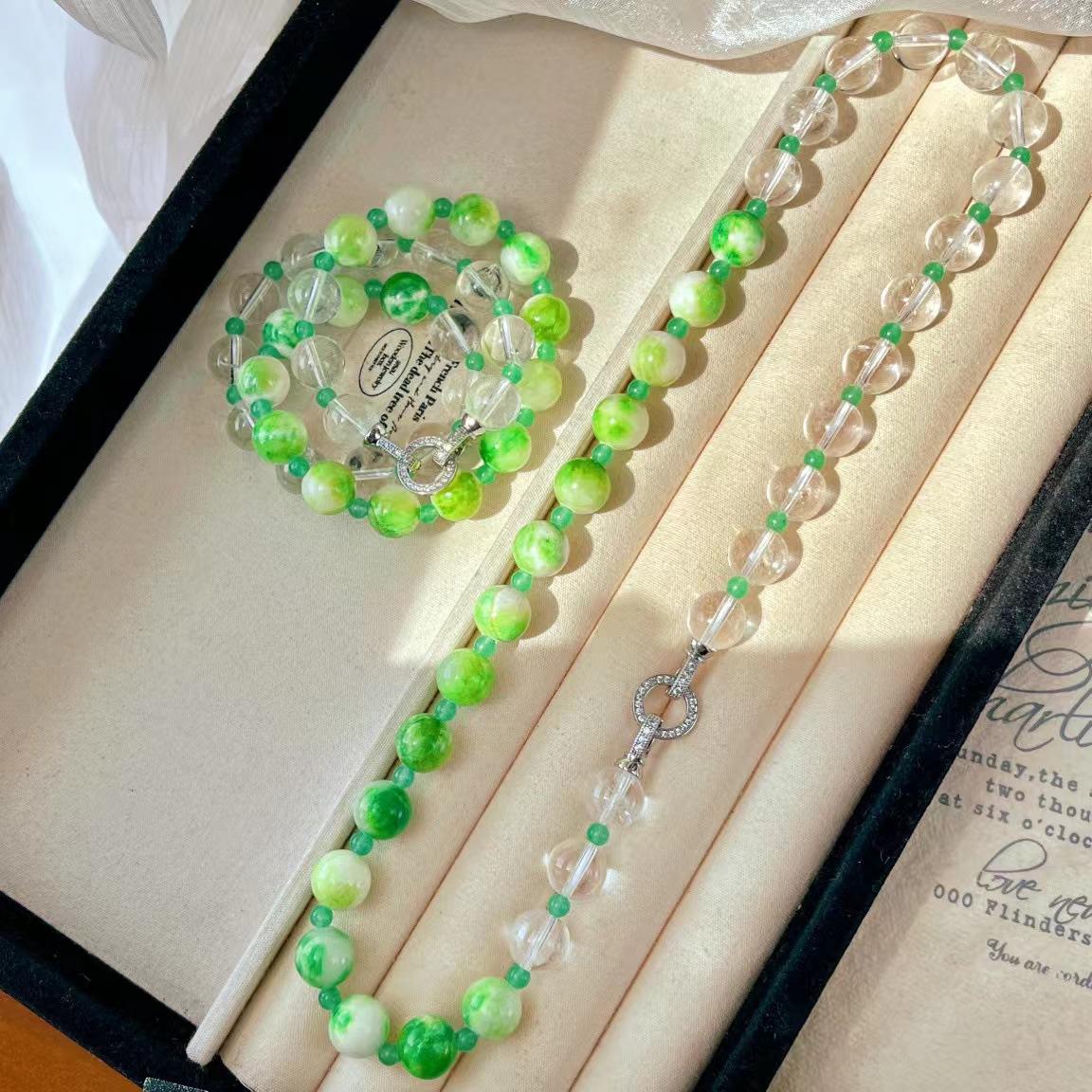 Vintage High Quality Natural White Crystal Green Quartzite Stone Necklace Collarbone Chain