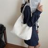 Premium bag women's new casual niche tote bag large capacity retro commuter shoulder bag