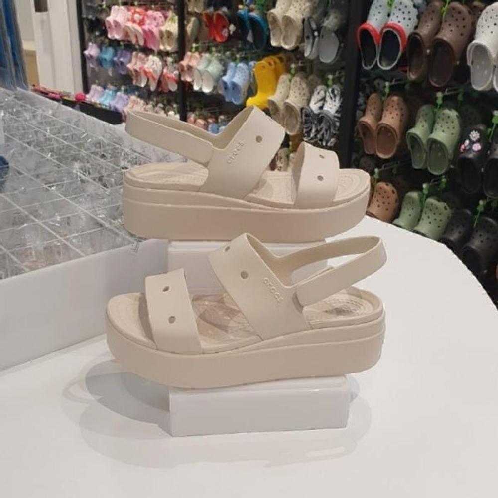 

Crocs Hc06 Бруклинский форум Бруклин 4u 210676 160 Ivory/W5 (220)